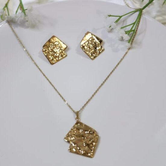 Molten Edge Textured Gold Jewelry Set