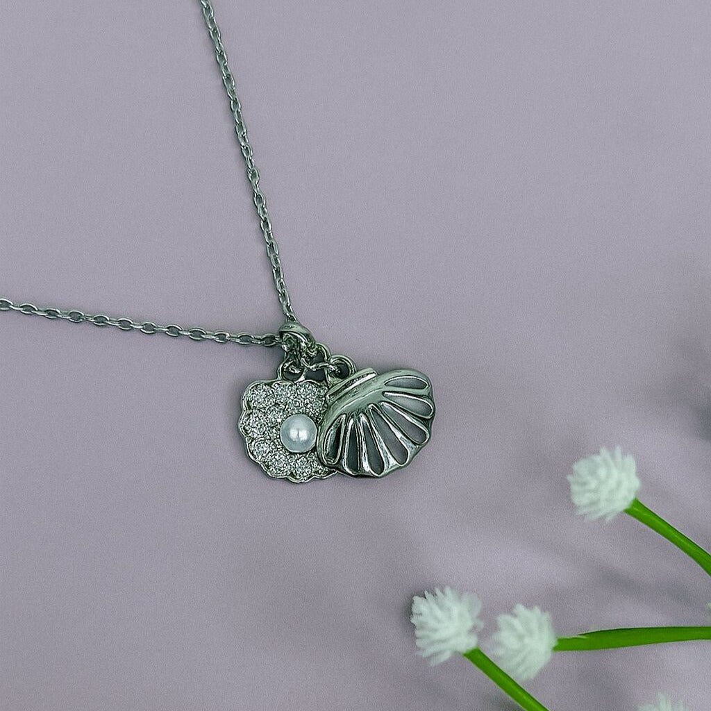 Silver Shell & Pearl Pendant Necklace
