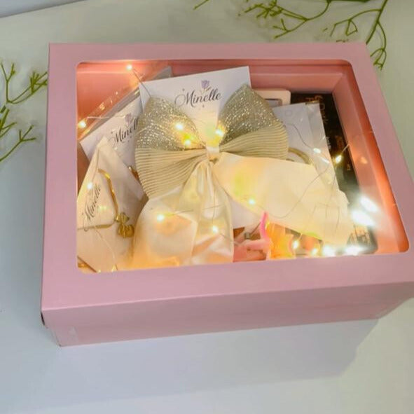 The Dazzle Delight Gift Hamper