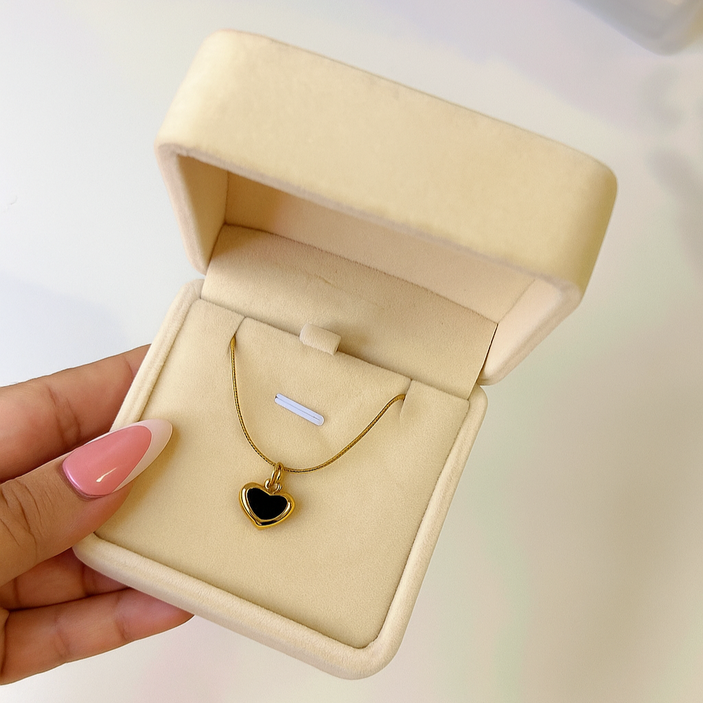 Eternal Black Heart Necklace with Jewellery Box