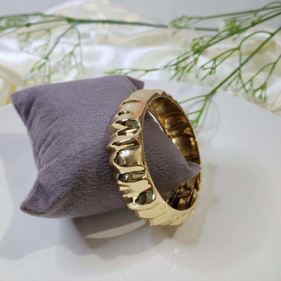 Dome Gold Bracelet