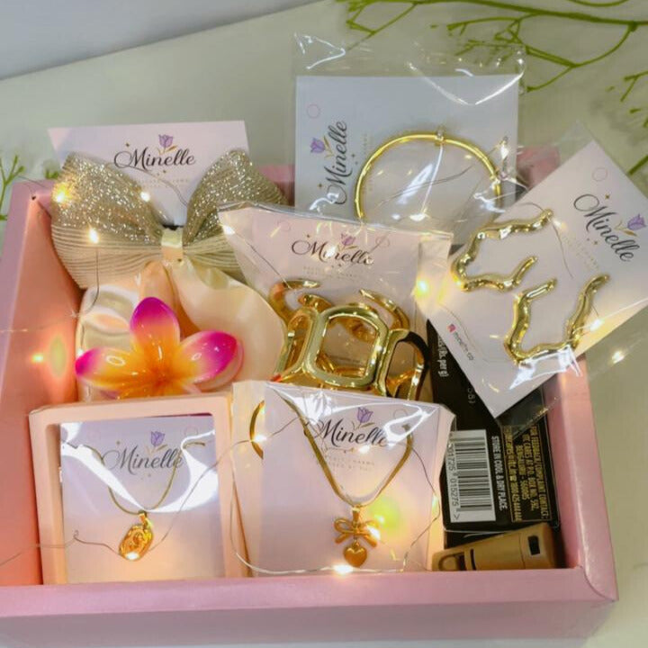 The Dazzle Delight Gift Hamper