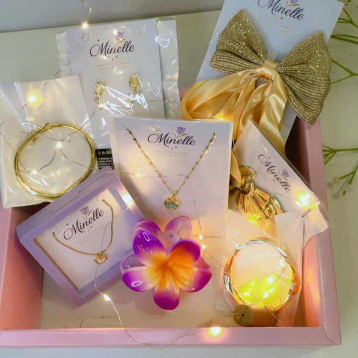 The Divine Gift Hamper Box