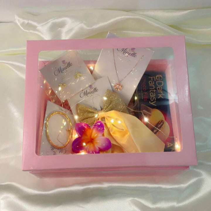 The Pretty Luxe Gift Hamper Box