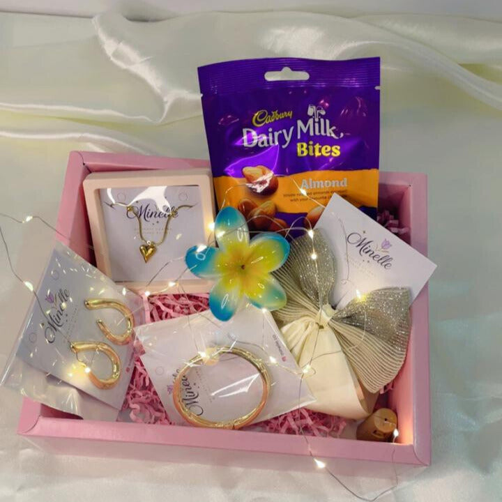 The Glamour Muse Gift Hamper Box